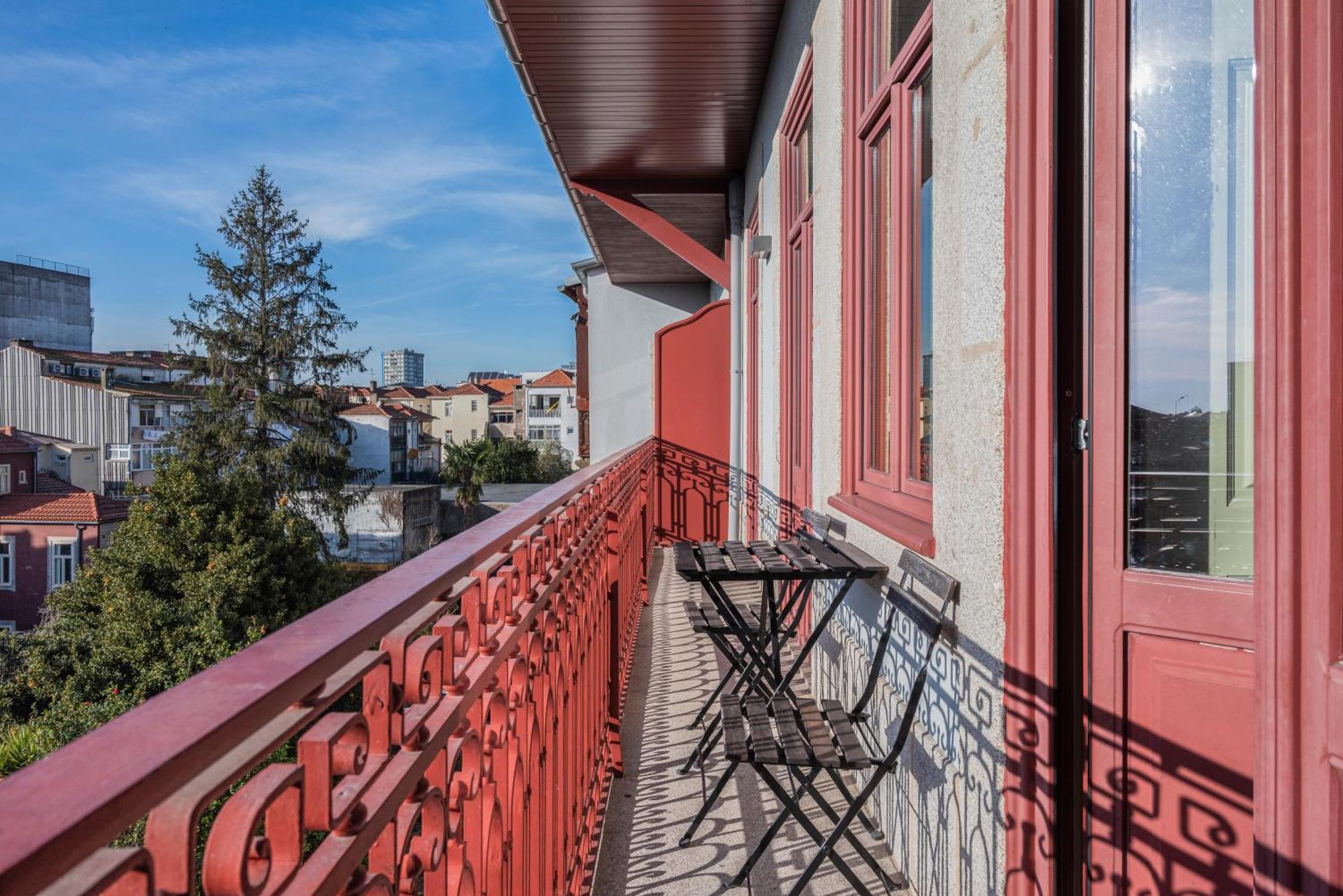 Alves Da Veiga Apartamento 2*