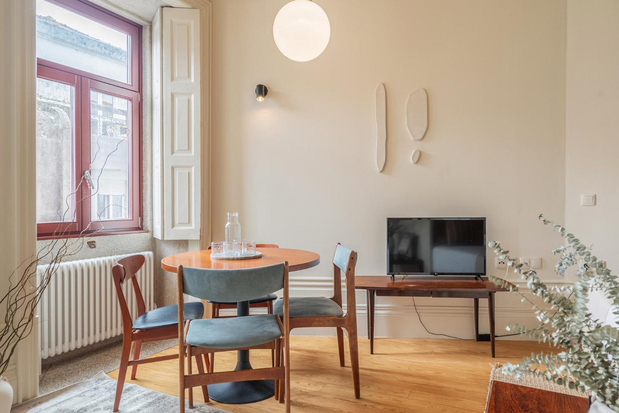 Alves Da Veiga Apartament 2*